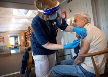 Una de cada 3 personas mayores de 65 años padecen una secuela después del COVID-19