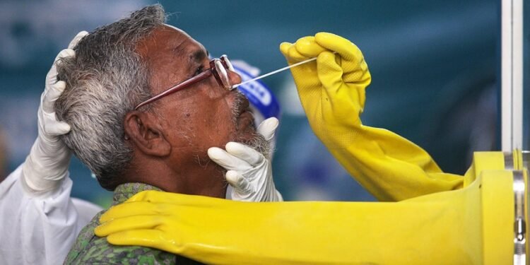 Reportaron 11.170 nuevos contagios de coronavirus en la Argentina