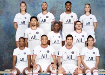 Messi presentó la nueva camiseta del PSG inspirada en Michael Jordan