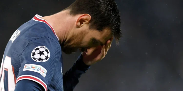 La prensa francesa le puso un 3 a Lionel Messi tras el triunfo de PSG ante Real Madrid y lo criticó: “Es triste verlo así”