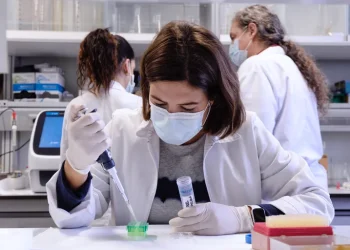 Un estudio español certificó que más del 85% de los vacunados generó anticuerpos contra el COVID