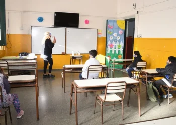 Cómo será el protocolo nacional para la vuelta a clases y qué diferencias tendrá con el de CABA