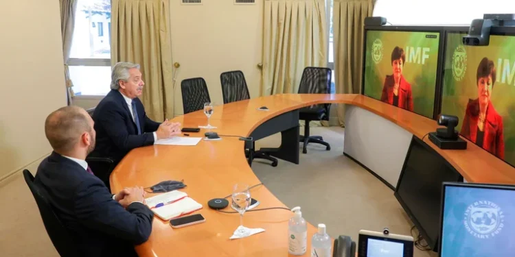 Acuerdo con el FMI: el Gobierno afirma que la suba de las tarifas de este año será menor que la inflación, entre el 40 y el 45 por ciento