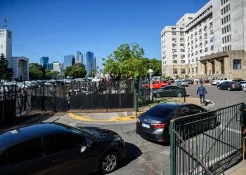 Alberto Fernández defendió a CFK y se cruzó con el fiscal al declarar como testigo en el caso de la obra pública