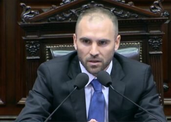 Guzmán y Manzur asistirán a Diputados para exponer sobre el acuerdo con el FMI