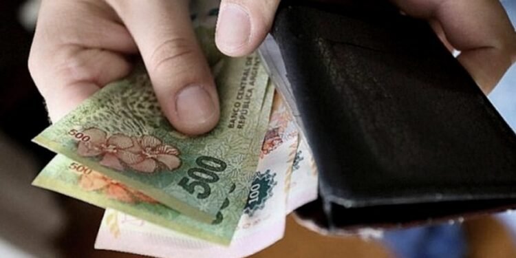 Acordaron un nuevo salario mínimo de $47.850