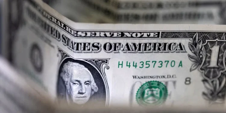 Los dólares que ingresen por la cosecha van a ir a manos de los importadores y empresas con deudas en el exterior