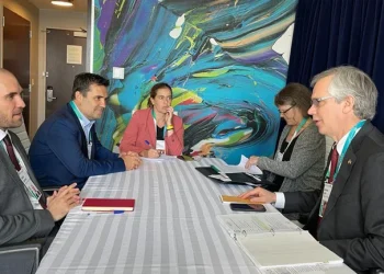 Crisis de energía: Martín Guzmán prometió en Houston relajar las restricciones cambiarias pero las petroleras descreen