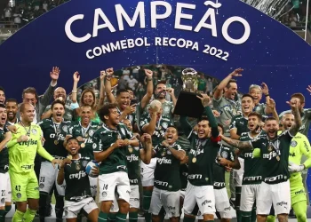 Palmeiras derrotó 2-0 a Atlético Paranaense y se consagró campeón de la Recopa Sudamericana