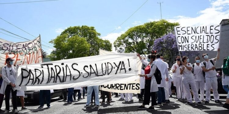 Médicos porteños paran 36 horas por “un aumento salarial acorde a la inflación”