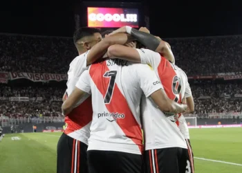 En un partido vibrante, River Plate goleó 4-2 a Argentinos Juniors por la Copa de la Liga