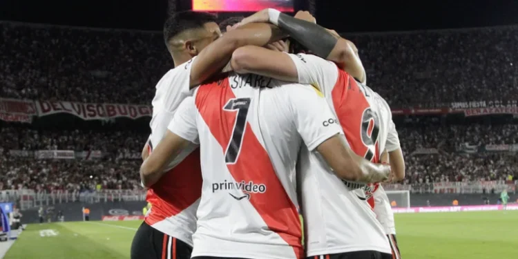 En un partido vibrante, River Plate goleó 4-2 a Argentinos Juniors por la Copa de la Liga