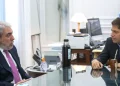 Aníbal Fernández visitó a Axel Kicillof y buscó bajarle el tono a los conflictos internos