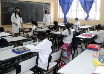 Sileoni recibe a gremios para analizar la problemática de la falta de gas en escuelas