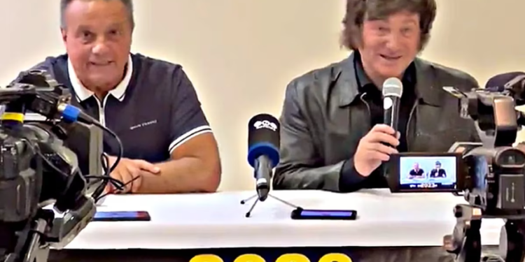 El excandidato a gobernador de Milei en Neuquén, Carlos Eguía, explicó su enojo con el economista y lo acusó de pedirle cargos