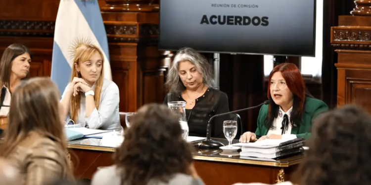 “Freno a la impunidad”: la reacción de JxC tras la decisión de la Corte de cesar a la jueza Figueroa