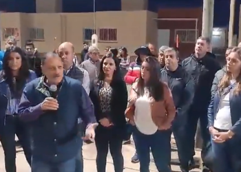 El gobernador Ricardo Quintela anunció que renunciará si gana Javier Milei y enojó a sus colegas peronistas