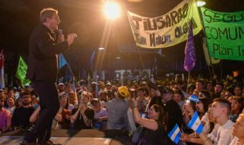 Massa: «Las Malvinas fueron, son y serán argentinas y la sangre de nuestros héroes no se negocia»
