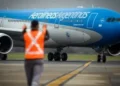 El Gobierno le sacó otro privilegio a Aerolíneas Argentinas y sus empleados