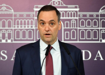 El Gobierno evaluará a 40 mil trabajadores estatales para definir su continuidad