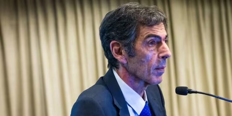 Echaron al secretario de Energía, Eduardo Rodríguez Chirillo