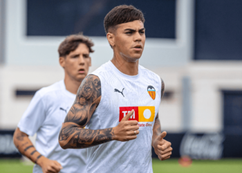 Enzo Barrenechea, la gran sorpresa de la convocatoria del equipo de Scaloni que enfrentará a Paraguay