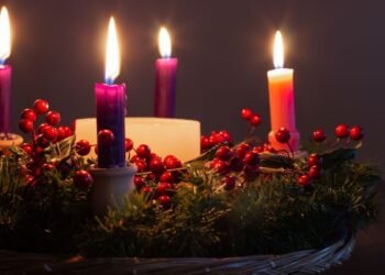 Se acercan las Navidades 2024, ¿cuánto cuesta armar el arbolito y la canasta para las fiestas?