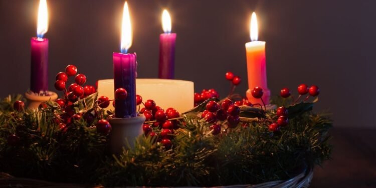 Se acercan las Navidades 2024, ¿cuánto cuesta armar el arbolito y la canasta para las fiestas?