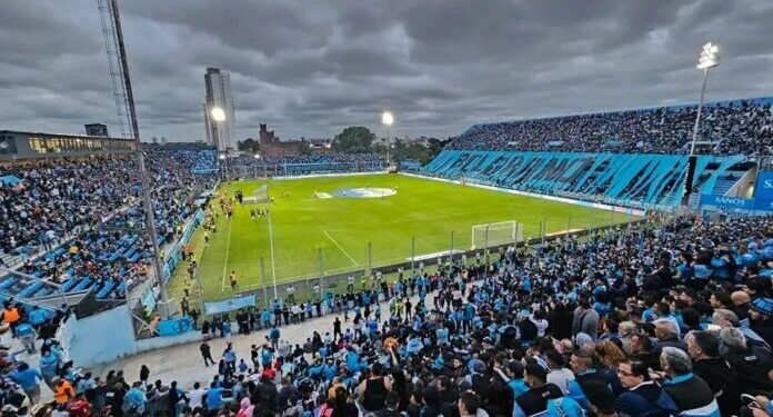 Legisladores porteños buscan impulsar un proyecto para prohibir el ingreso a los estadios a los deudores alimentarios