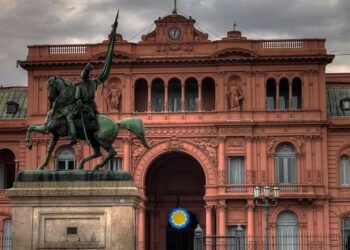 A un año de la gestión de Javier Milei, los salarios ¿perdieron o ganaron contra la inflación?