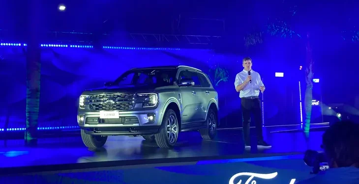 Charlas de quincho: caramelos ácidos, profetas y un show de automotrices