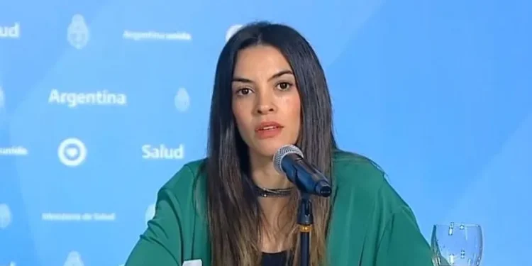 Echaron a la subsecretaria de Turismo, Yanina Martínez, por vacacionar en Londres