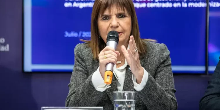 La ministra de seguridad Patricia Bullrich sobre las imágenes del gendarme: “Es una pantomima del régimen”
