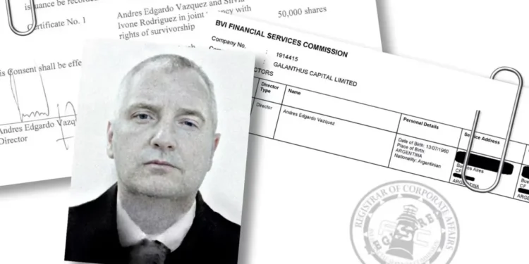 Andrés Vázquez, jefe de la DGI, le otorgó a su pareja a días de asumir y sigue en el ojo de la tormenta