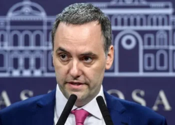 El regreso del vocero: vuelven las conferencias de Manuel Adorni después de una pausa de un mes