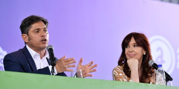 Cristina Fernández de Kirchner pone primera en el rearmado del peronismo