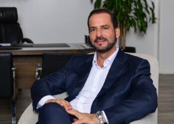 Escobar brindará formación gratuita en habilidades digitales e idiomas para estudiantes secundarios