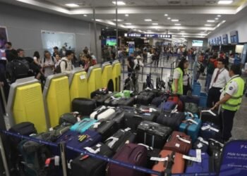 Habilitan nueva firma aeroportuaria