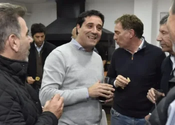 Avances LLA-PRO: Reunión con Santilli, Ritondo y Pareja