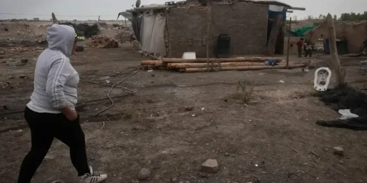 UCA: Cinco puntos de diferencia en pobreza