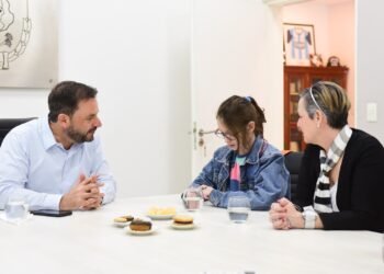 Ariel Sujarchuk repudió a Javier Milei por atacar a un chico que promueve la concientización sobre el autismo