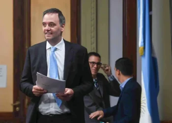 Gobierno decide eliminar feriado