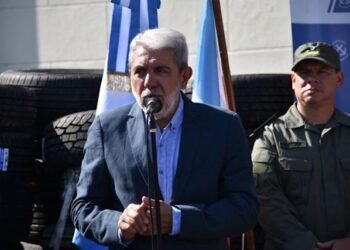 Repudio y candidatura: Aníbal Fernández, firme con Cristina Kirchner.