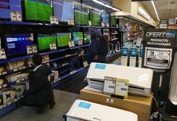 Consumo de electro récord: 41% más en 5 meses, online imparable.