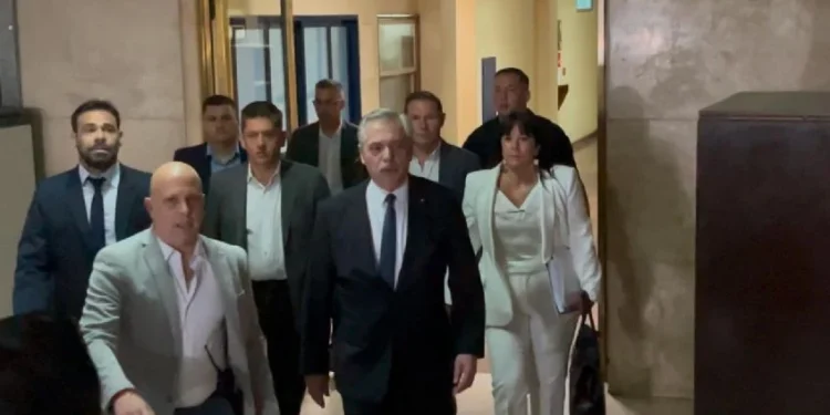 Caso seguros: Alberto Fernández declara ante la justicia en Py.