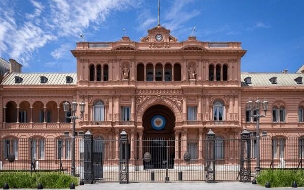 Casa Rosada: Alerta máxima por fin de súper poderes y Congreso.