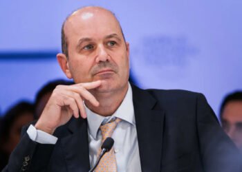 Sturzenegger y proyecto aprobado en el Senado: sugerencia clave.