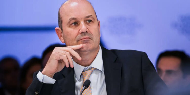 Sturzenegger y proyecto aprobado en el Senado: sugerencia clave.