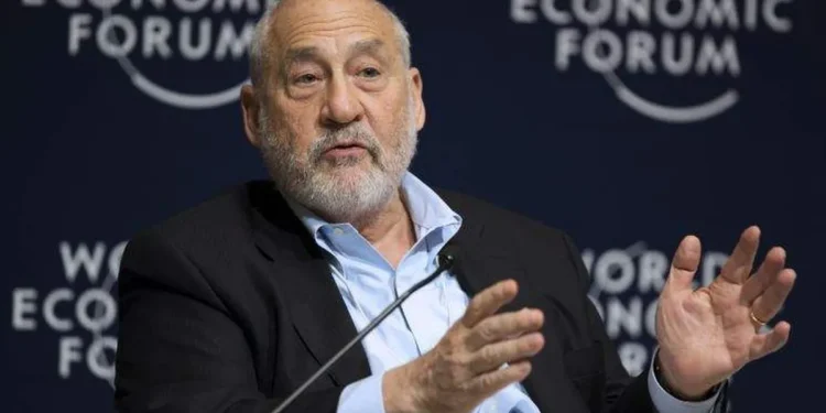 Stiglitz, Nobel: El Gobierno y la deuda del FMI.
