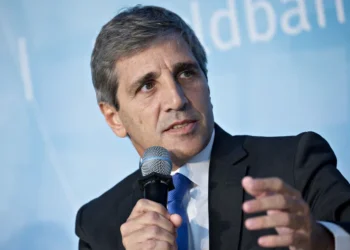 FMI y Milei: repunte económico para Argentina en 2025.